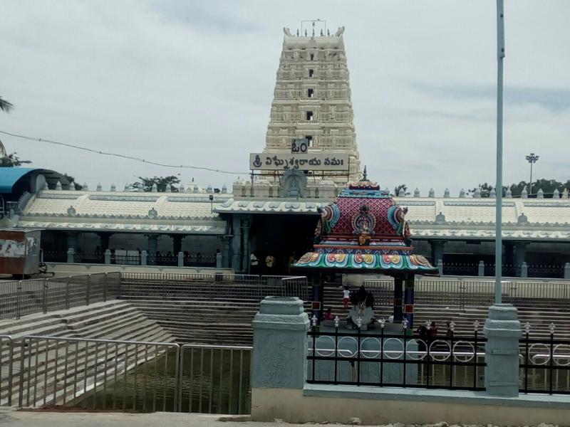 శ్రీ వరసిద్ధి వినాయక స్వామి ఆలయం,కాణిపాకం